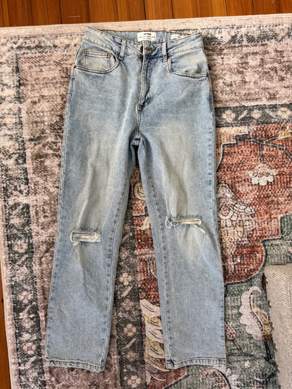 Cotton On Light Wash Distressed  Jeans – Size 6